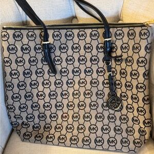 Michael Kors Large Jet Set Logo Monogrammed Travel Tote Purse Brown/tan